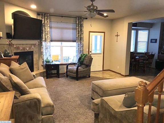 3rd image of 10705 S Grandview Ln