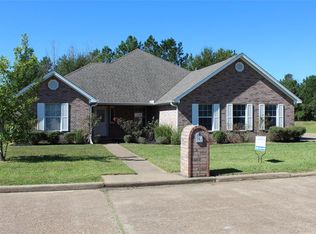 507 Heath St, Crockett, TX 75835