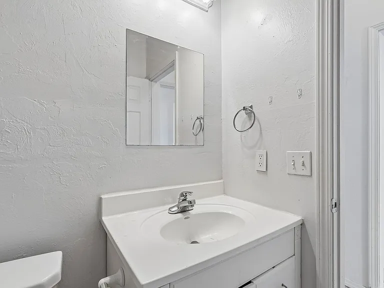 1021 Shady Creek Cir — Photo 21