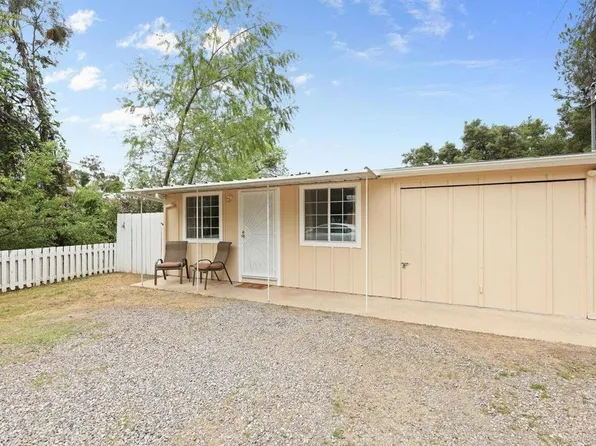 8968 Lakeview Rd, Lakeside, CA 92040