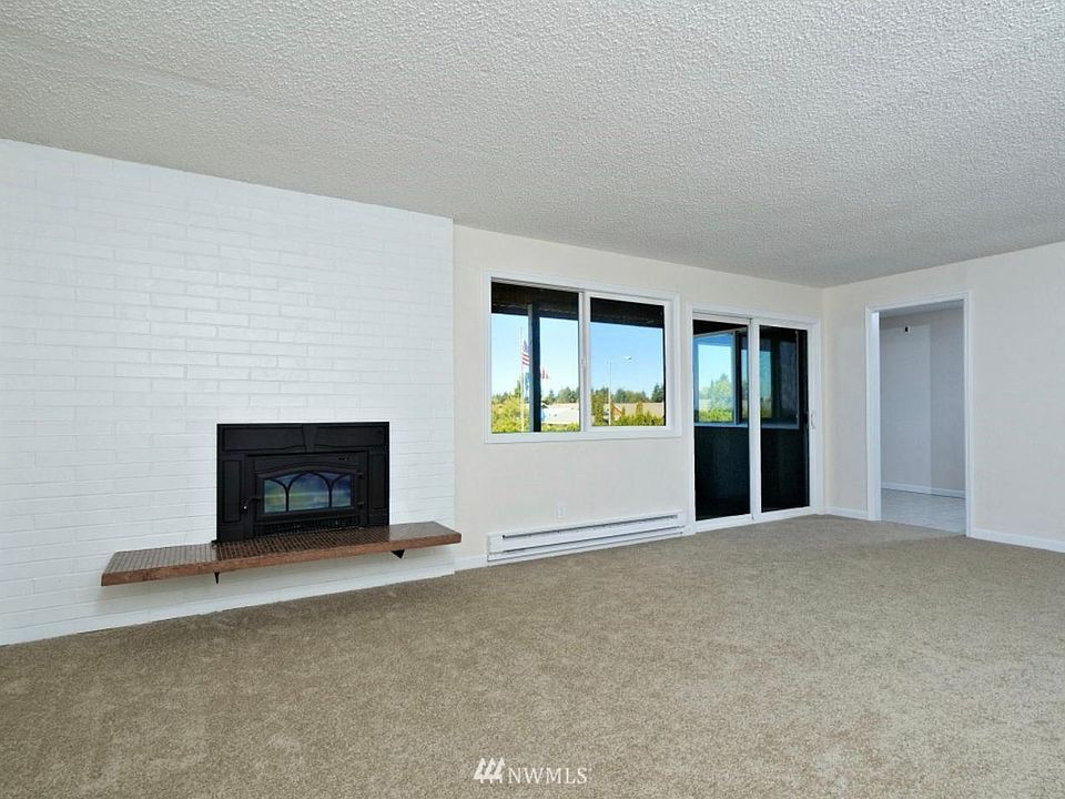 2nd image of 7322 19th St W APT 10A