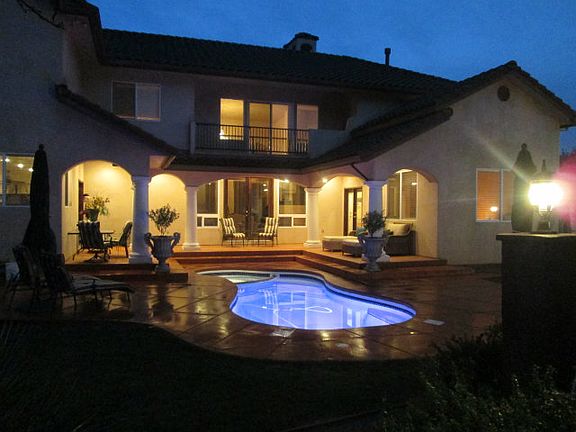 2nd image of 698 Oak Canyon Ct