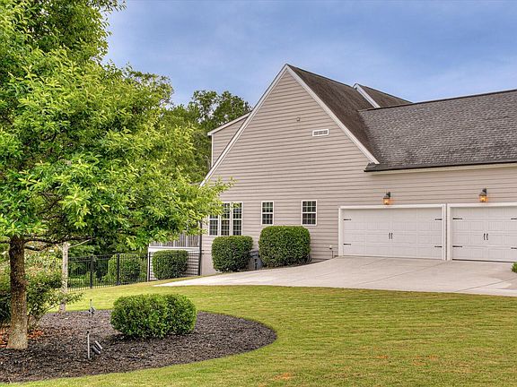 5th image of 2225 Fothergill Drive