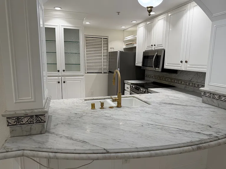 2253 Martin #108 — Photo 19