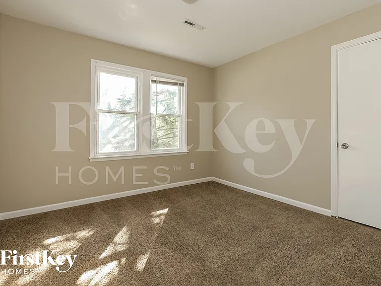 14 E Willow Dr — Photo 11