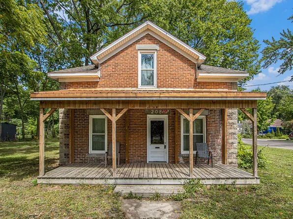 208 Robinson St, Allegan, MI 49010