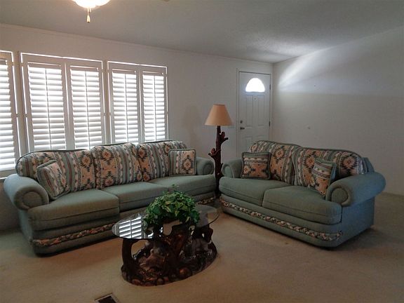 3rd image of 10195 S Summer Ave