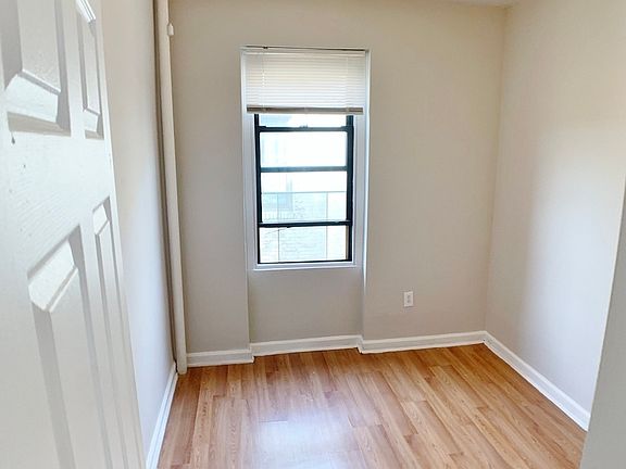 3rd image of 21-37 33rd St #4EE