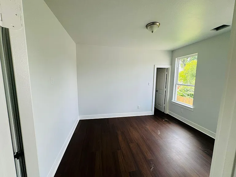 8128 Penrod St — Photo 26