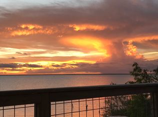 14 Belaire Dr, Rockport, TX 78382