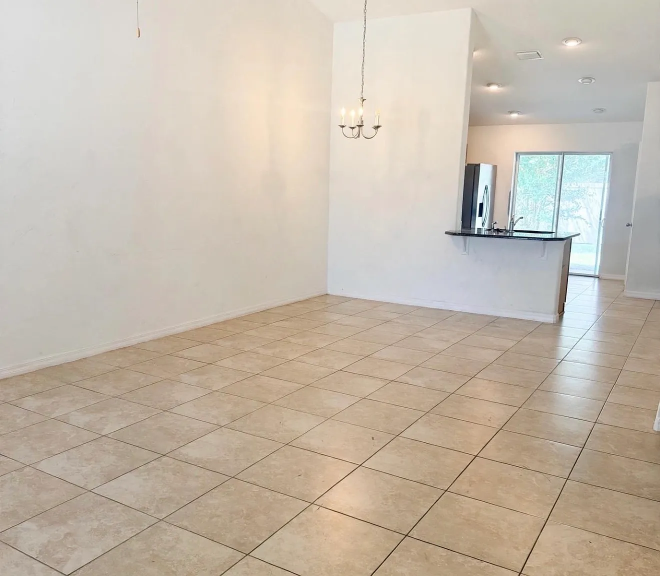 4 bed, 1535 sqft, $1,795 — Photo 3