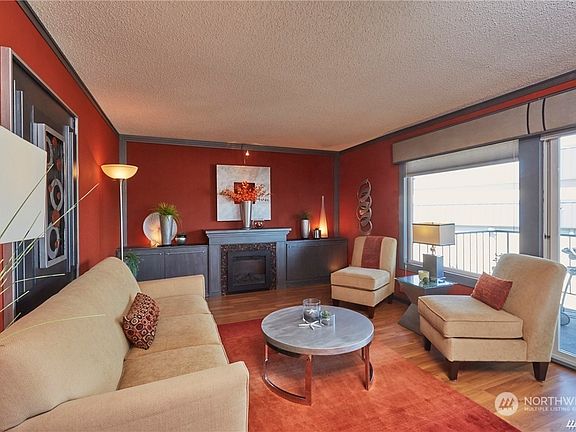 3rd image of 924 Shorewood Drive #F-68