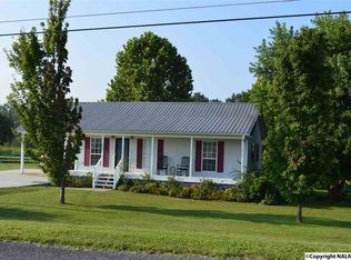 396 Thompson Falls Rd, Arab, AL 35016