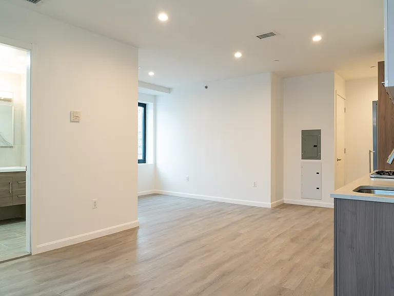 111 Mulberry St #2C — Photo 6