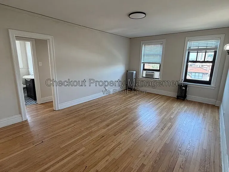 5616 Pershing Ave #52 — Photo 11