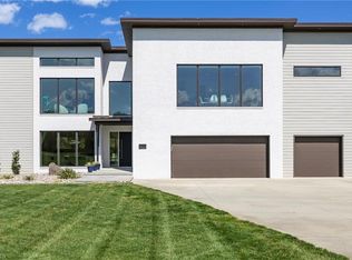 7492 Strader Rd, Summerfield, NC 27358