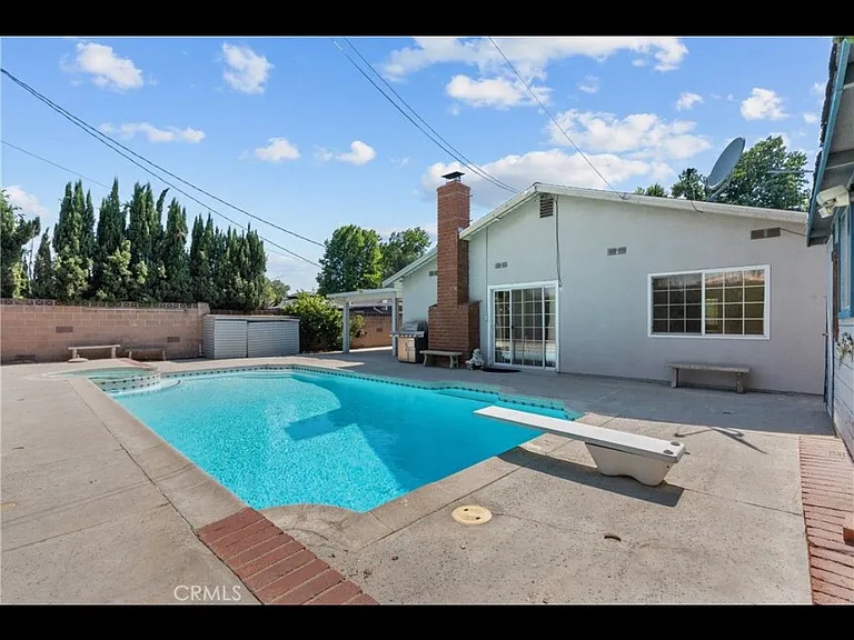 8818 Sophia Ave — Photo 3