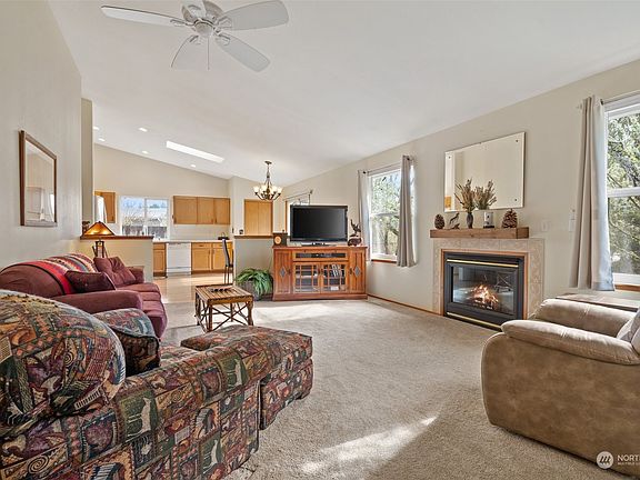 4th image of 6576 Richardson Lane SE