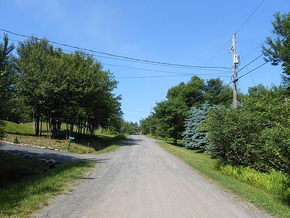 4th image of 5847 Wild Laurel Dr