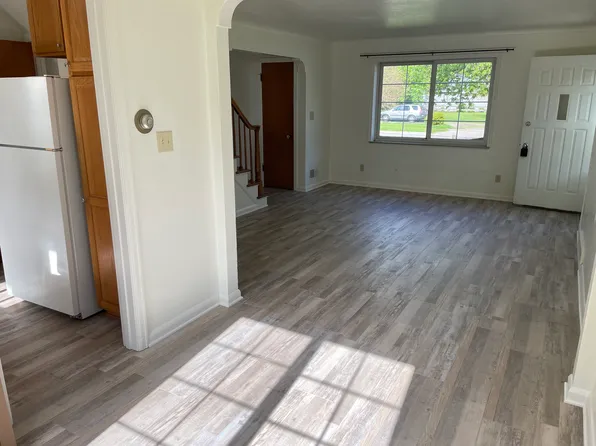 112 S Scott St #114, Adrian, MI 49221