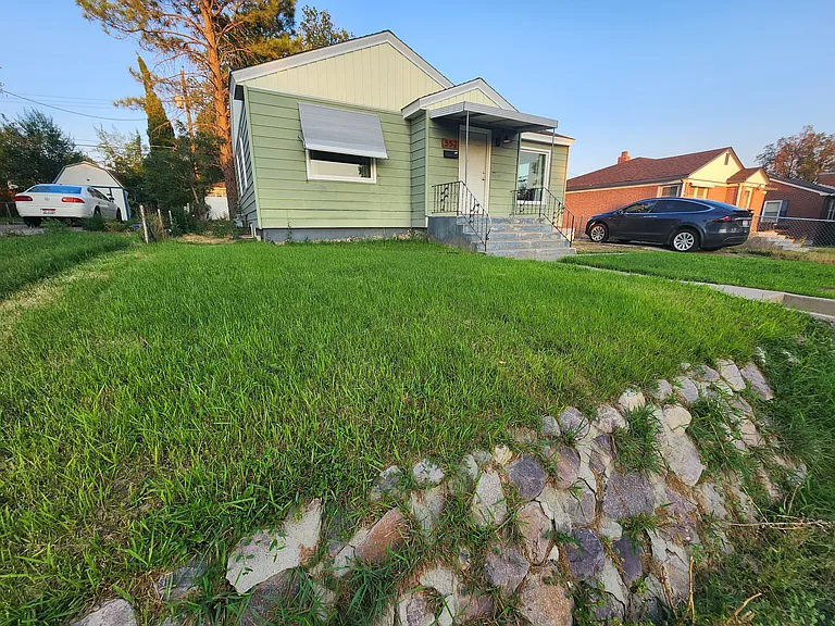 552 Fairmont Ave — Photo 2