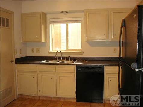 4th image of 4433 N Stanton St #266