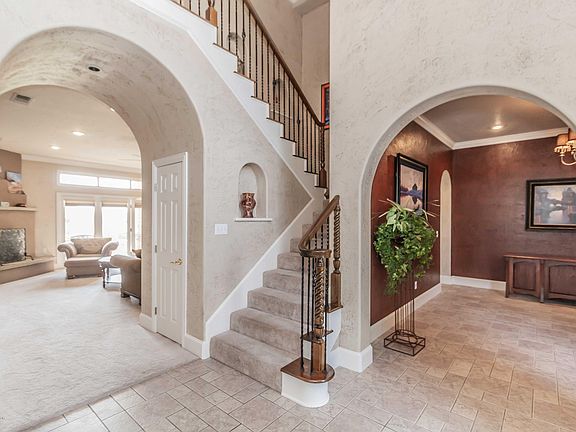 5th image of 13 Pinecrest Dr