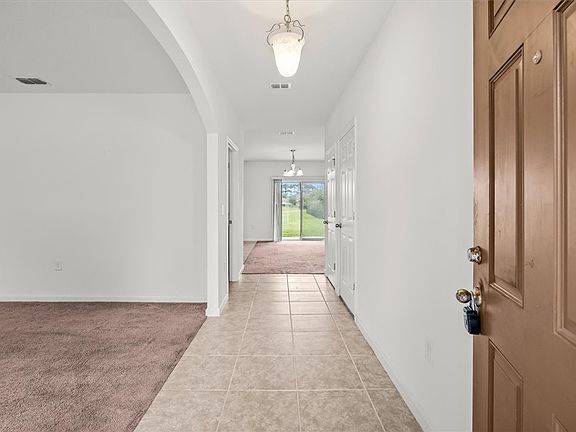 5th image of 1542 Lexington Sq SW