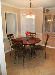 4th image of 127 Hemlock Ave