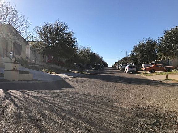 5th image of 324 Larga Vista Dr