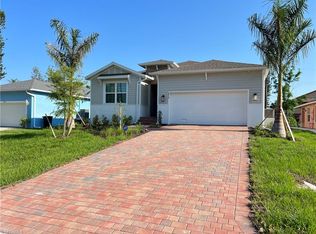 4454 Pine Lake Rd, Bonita Springs, FL 34134