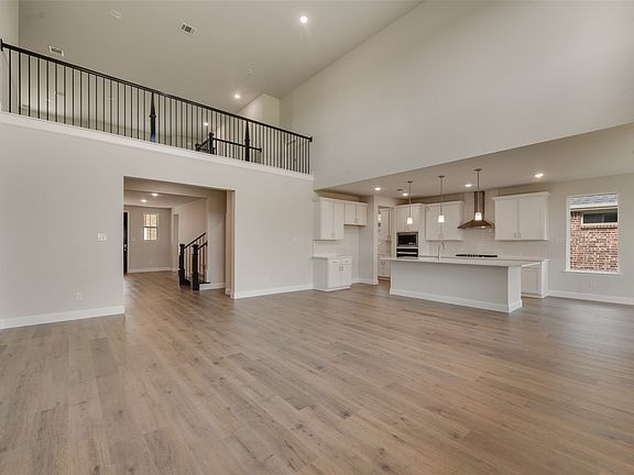 4th image of 5800 Chidlow Dr