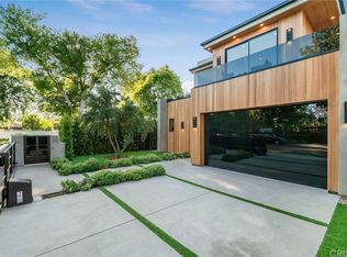 14951 Addison St, Sherman Oaks, CA 91403