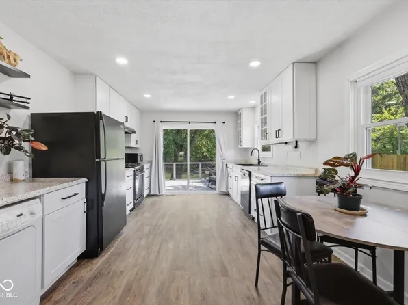9152 N 300 E, Gwynneville, IN 46161