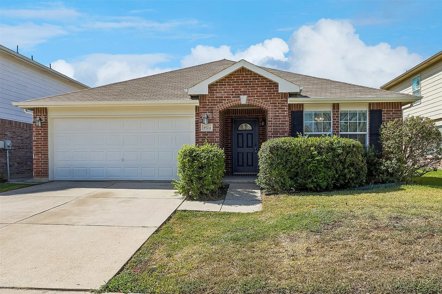 4 bed, 2085 sqft, $2,350 — Photo 1