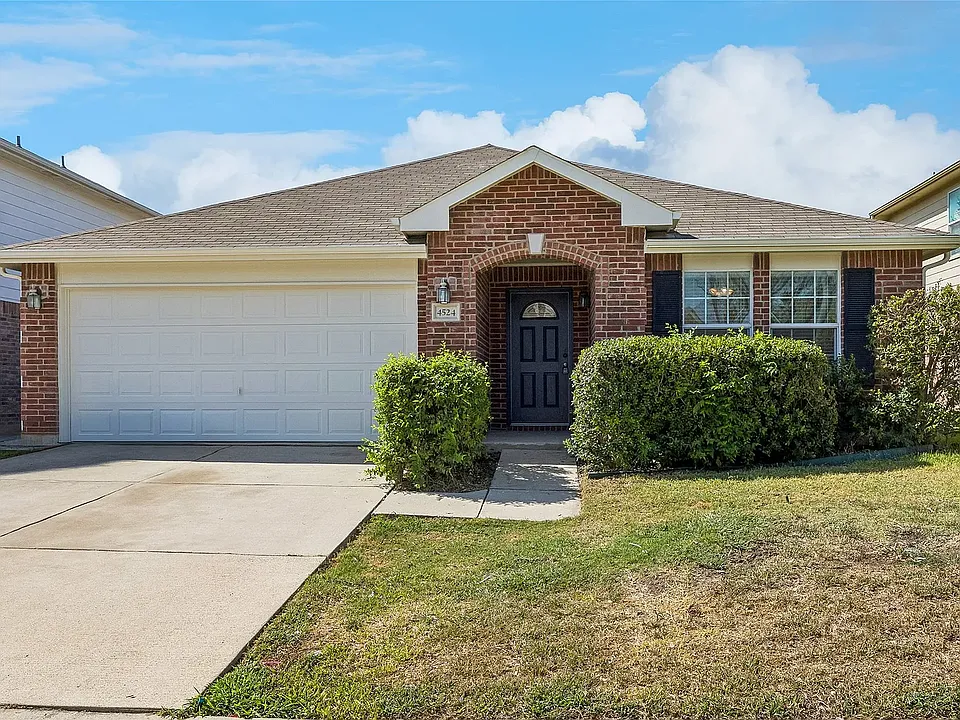4524 Willow Rock Ln