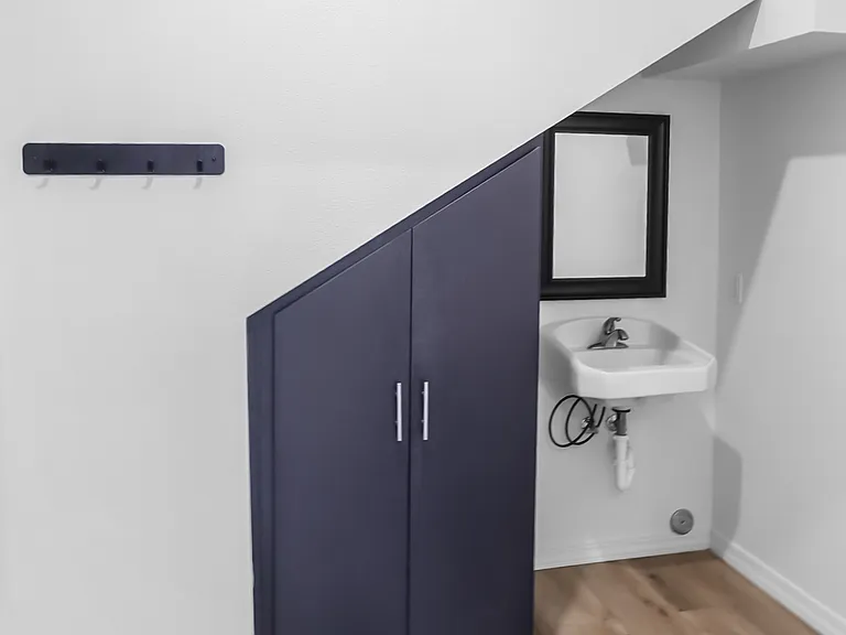 560 1st Ave N #107 — Photo 8