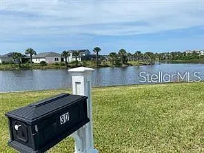 3 bed, 2.0 bath, 1812 sqft, $2,500 — Photo 3