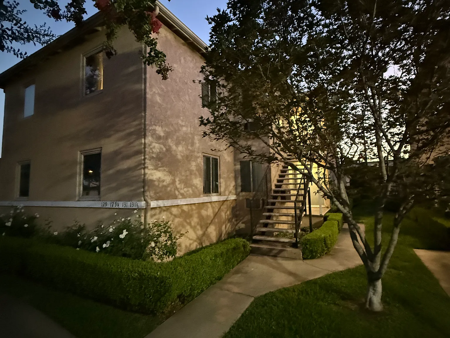 131 S Bushnell Ave — Photo 1