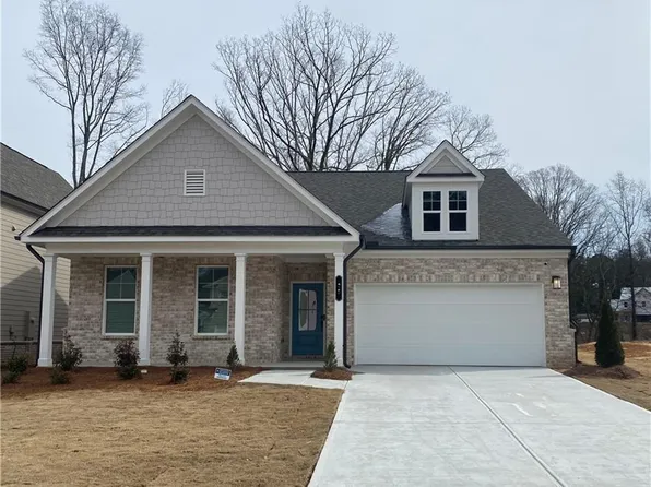 300 Jasmine Woods Dr, Lawrenceville, GA 30046