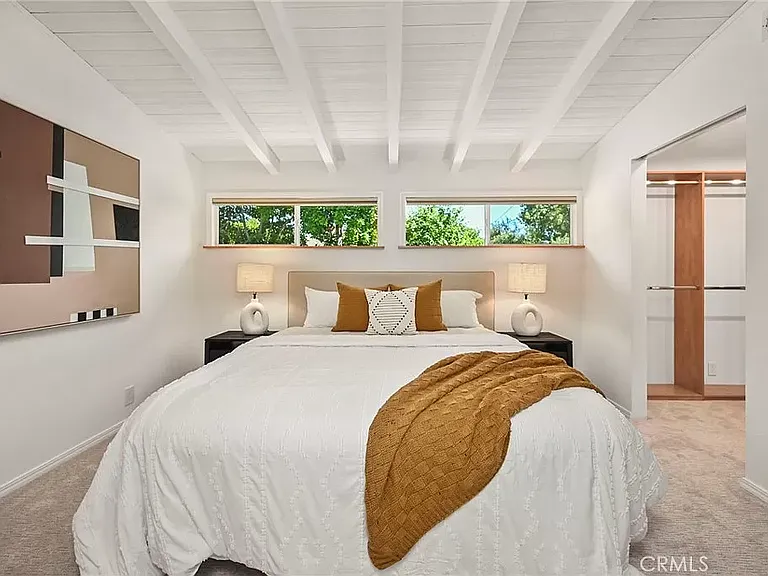1229 Manzano Way — Photo 9