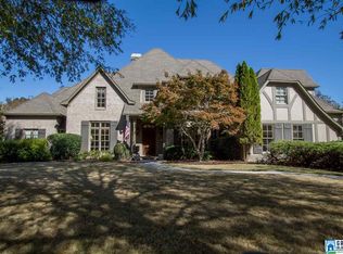 7082 Lake Run Dr, Vestavia, AL 35242
