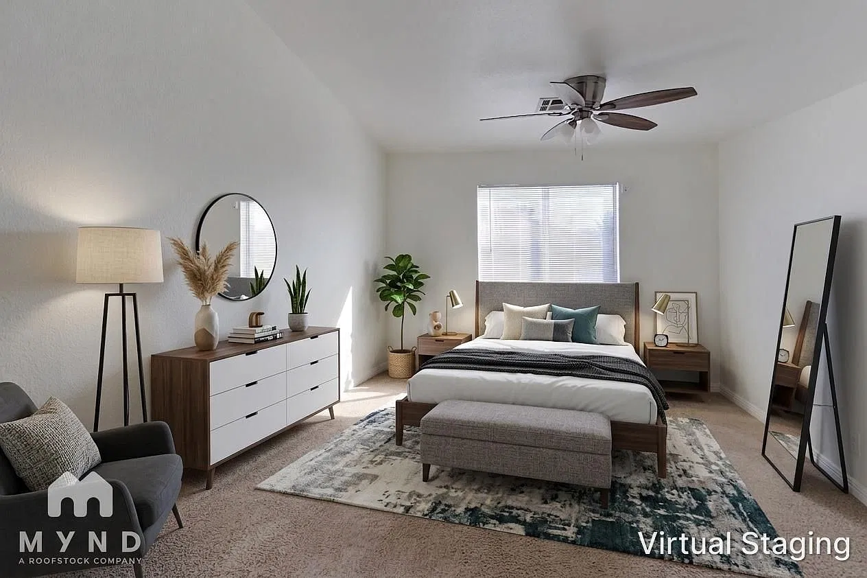 4 bed, 2.0 bath, 1290 sqft, $2,245 — Photo 3