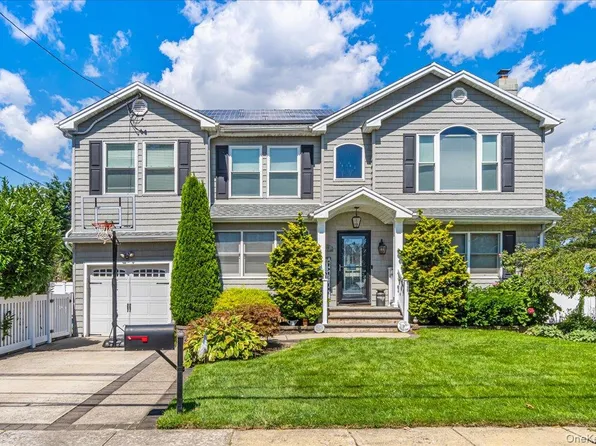 49 Brendan Avenue, Massapequa Park, NY 11762