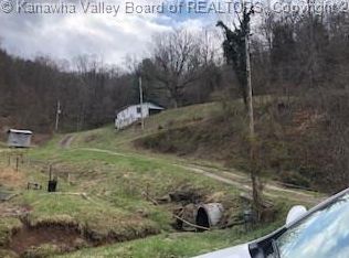 526 Tate Hollow Rd, Charleston, WV 25312