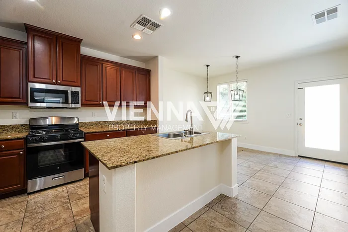 3217 Village Center Dr — Photo 6