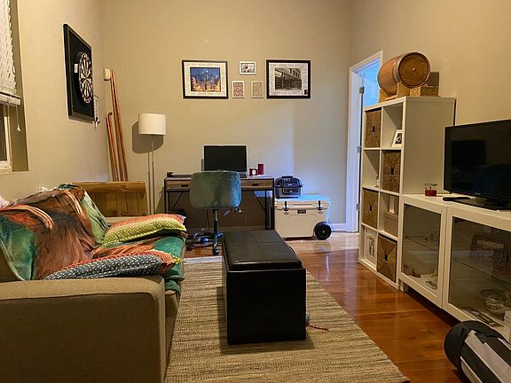 5th image of 1220 N Wood St APT 2
