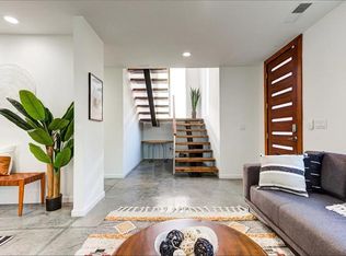 1315 E 49th St, Kansas City, MO 64110