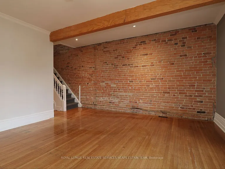 476 Euclid Ave #UPPER — Photo 10