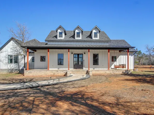 142 Anderson Ln, Red Rock, TX 78662